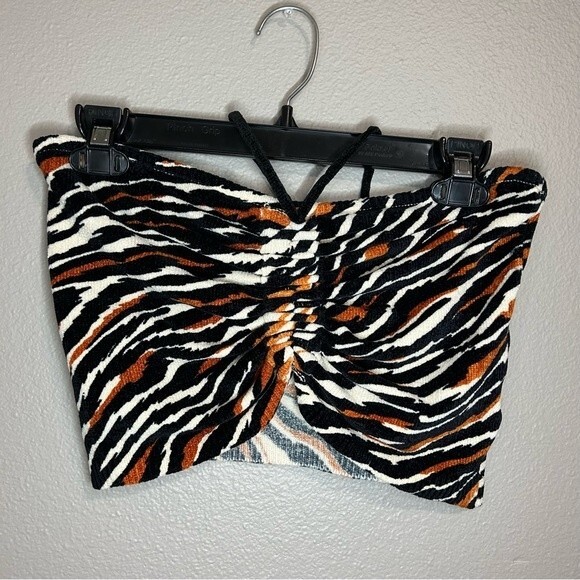 Urban Outfitters Animal Print Ruched Velour Cropped Halter Top Women size medium - Picture 3 of 6